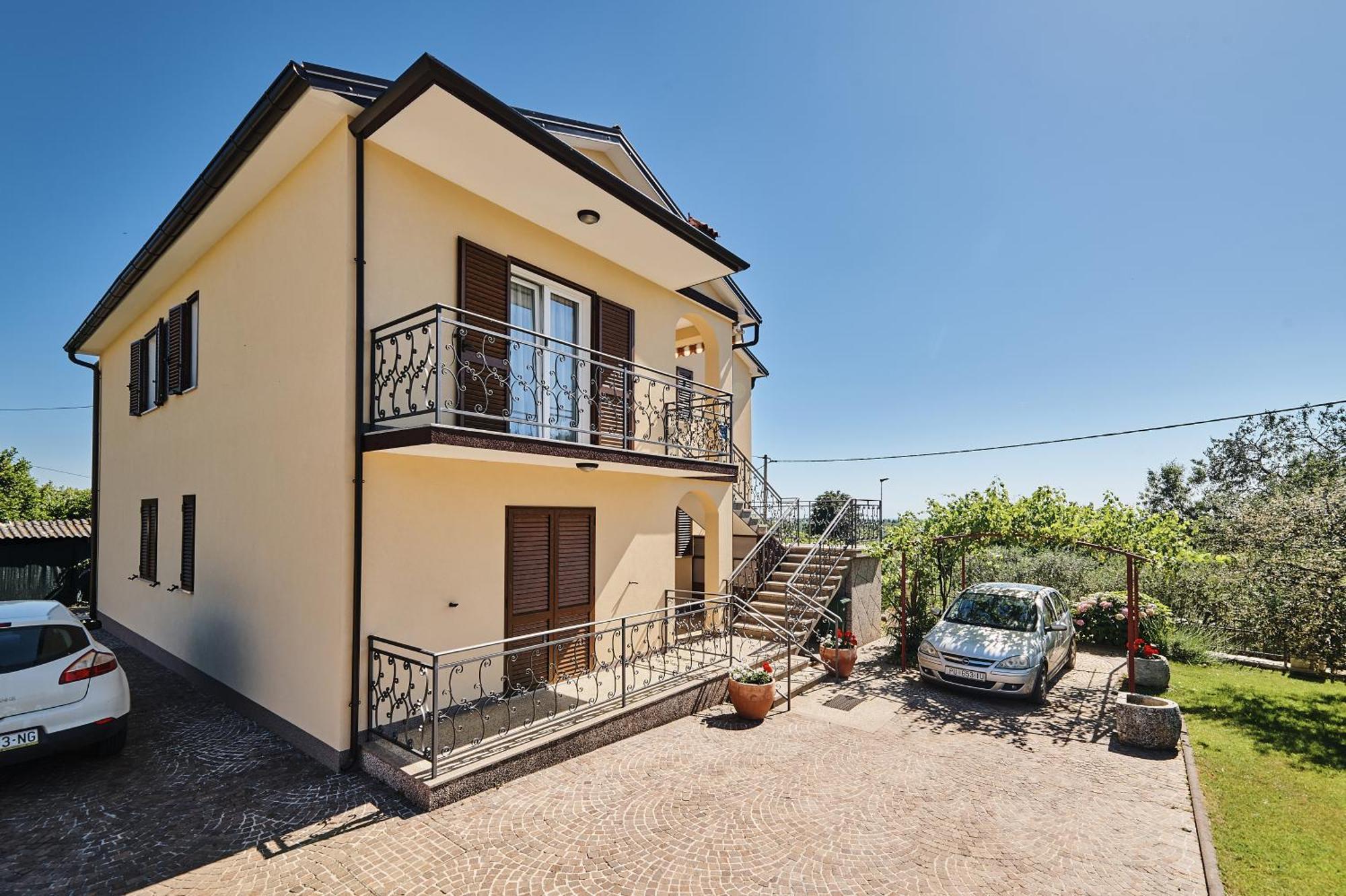 Apartment Ana Бртонигла Екстер'єр фото